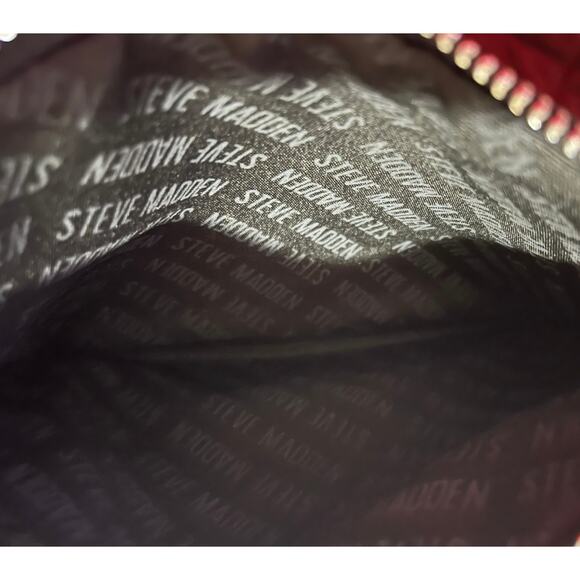 Steve Madden Black Pebbled Leather Wristlet with Strap - Picture 3 of 4